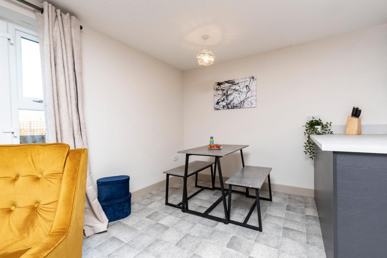 Avery House 2 - Two Bedroom With Outdoor Terrace By Bpne Darlington  Luaran gambar