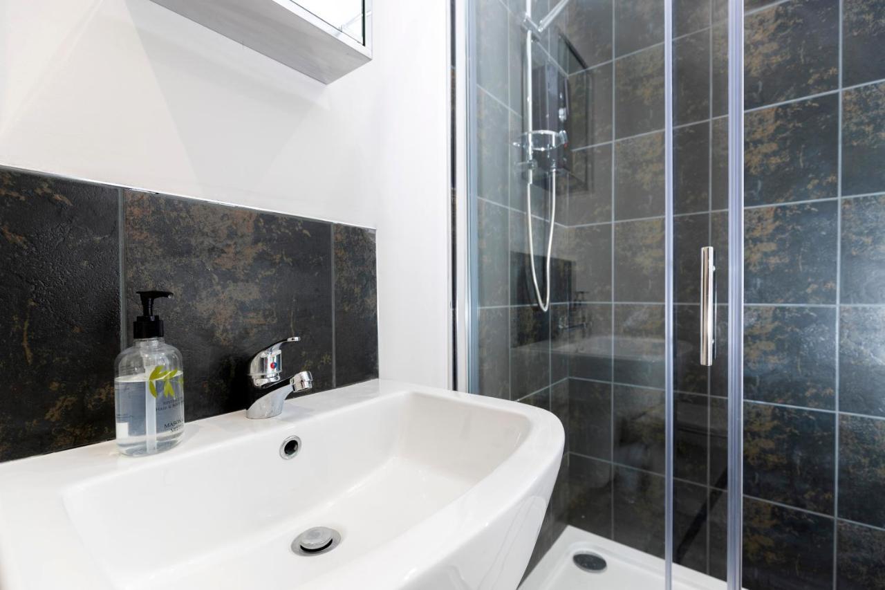 Avery House 2 - Two Bedroom With Outdoor Terrace By Bpne Darlington  Luaran gambar